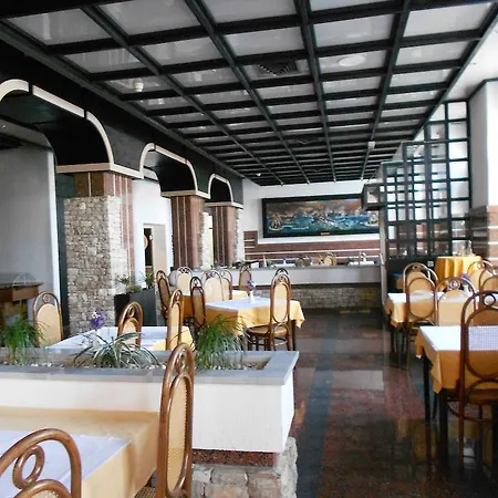 Tamaris Hotel 2*