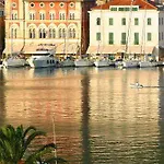 Hotel Tamaris 2*